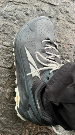 Altra - Olympus 5 Hike Low GTX - Chaussures De Randonnée 10 Altra - Olympus 5 Hike Low GTX - Chaussures De Randonnée -Outdoor Soldes altra olympus 5 hike low gtx wanderschuhe 4f516d0f79451073865edf946f68f372 1